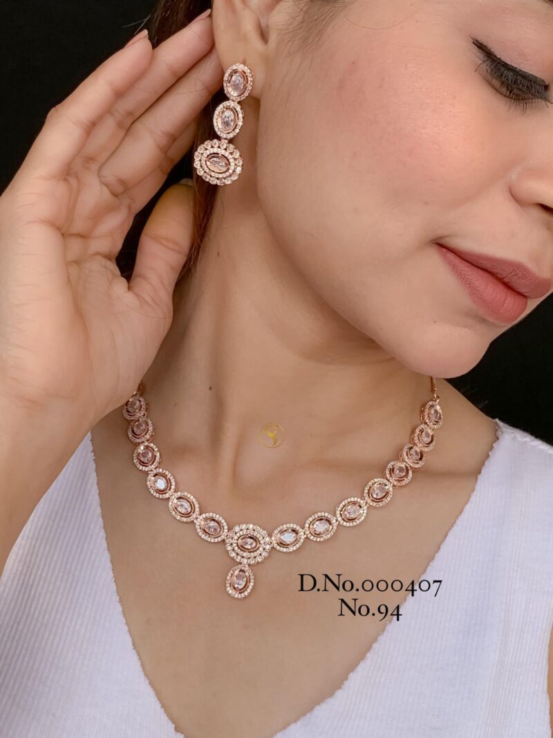 Necklace and Earring Signle Color focus on style and jewelry oval-shaped stones